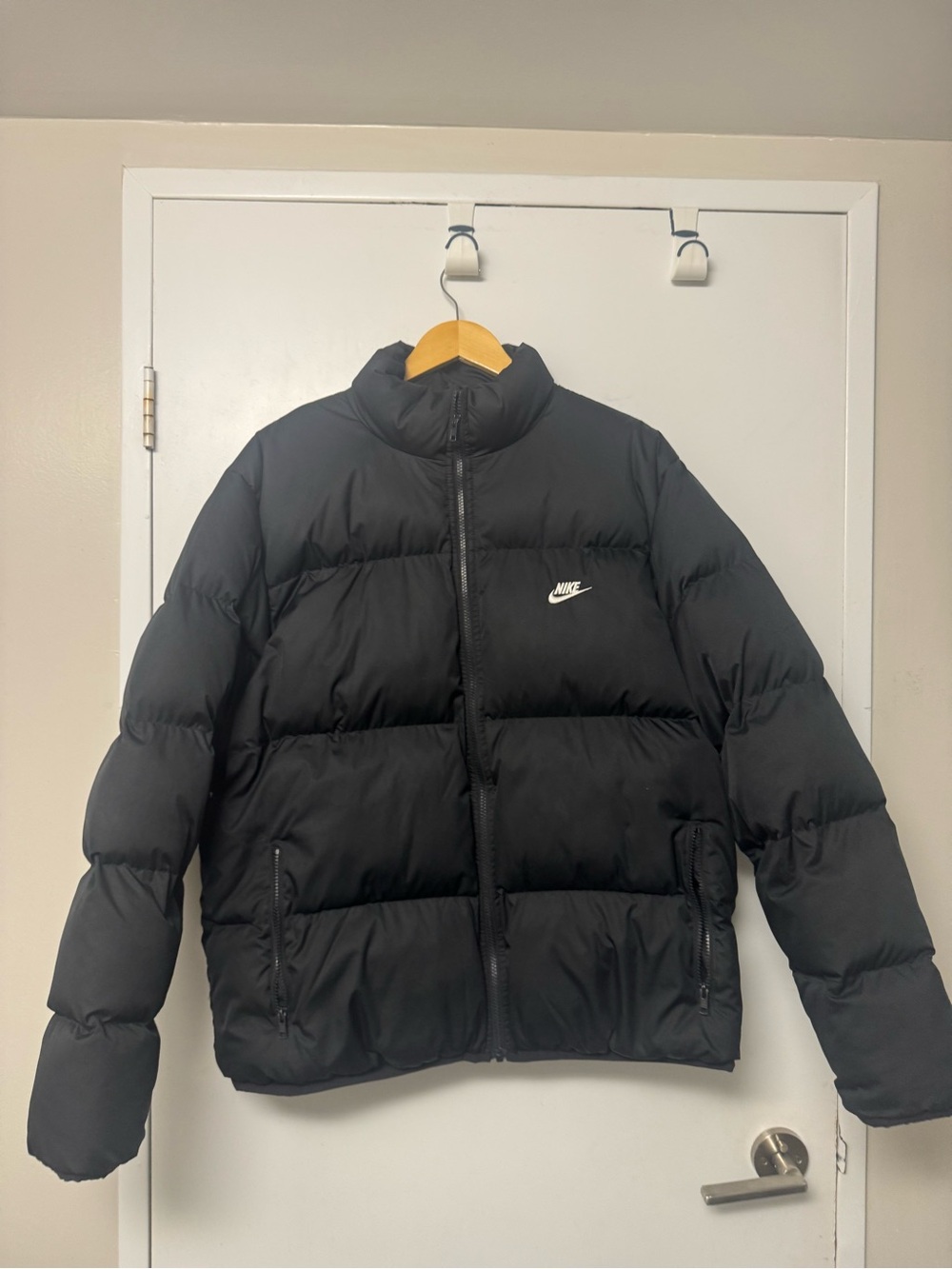 Nike Black Men's Quilted Puffer Jacket with Logo
